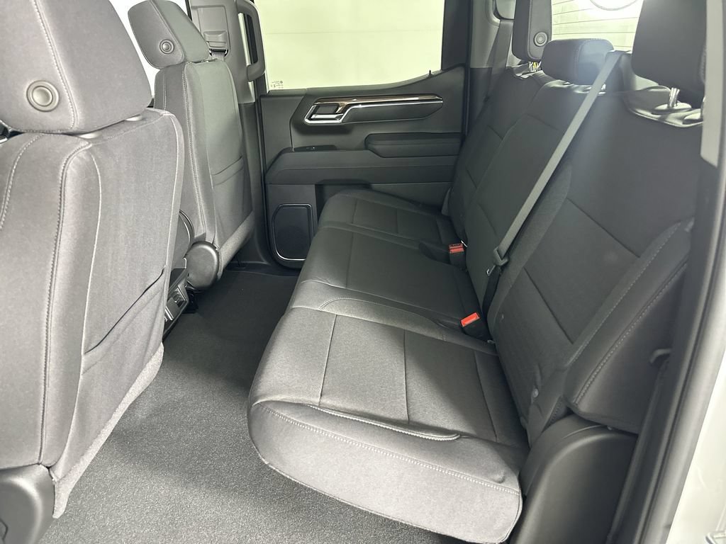 Used 2026 Chevrolet Silverado 1500 LT AWD/4WD image 25