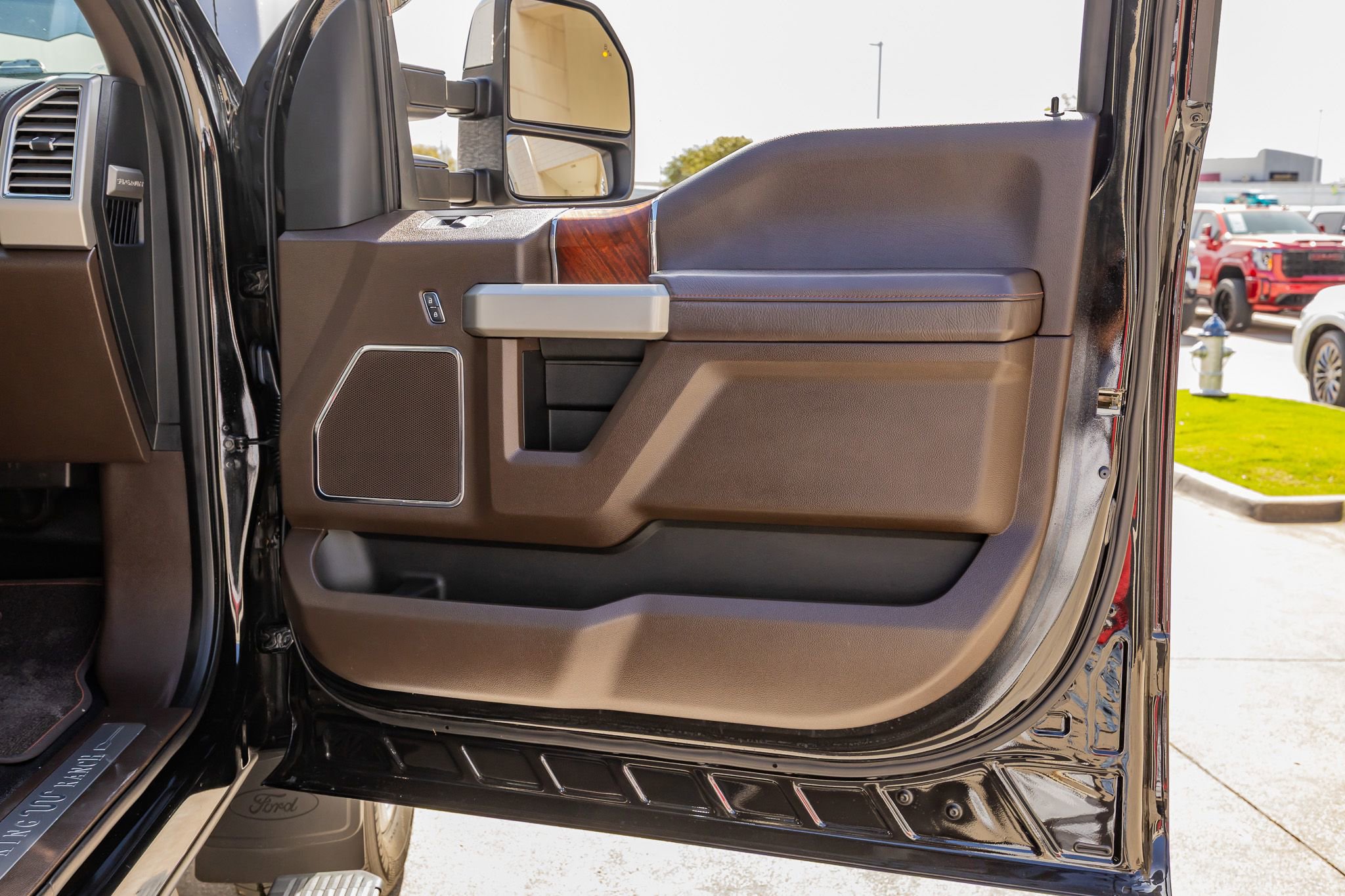 Used 2017 Ford F250 King Ranch w/ King Ranch Ultimate Package image 36