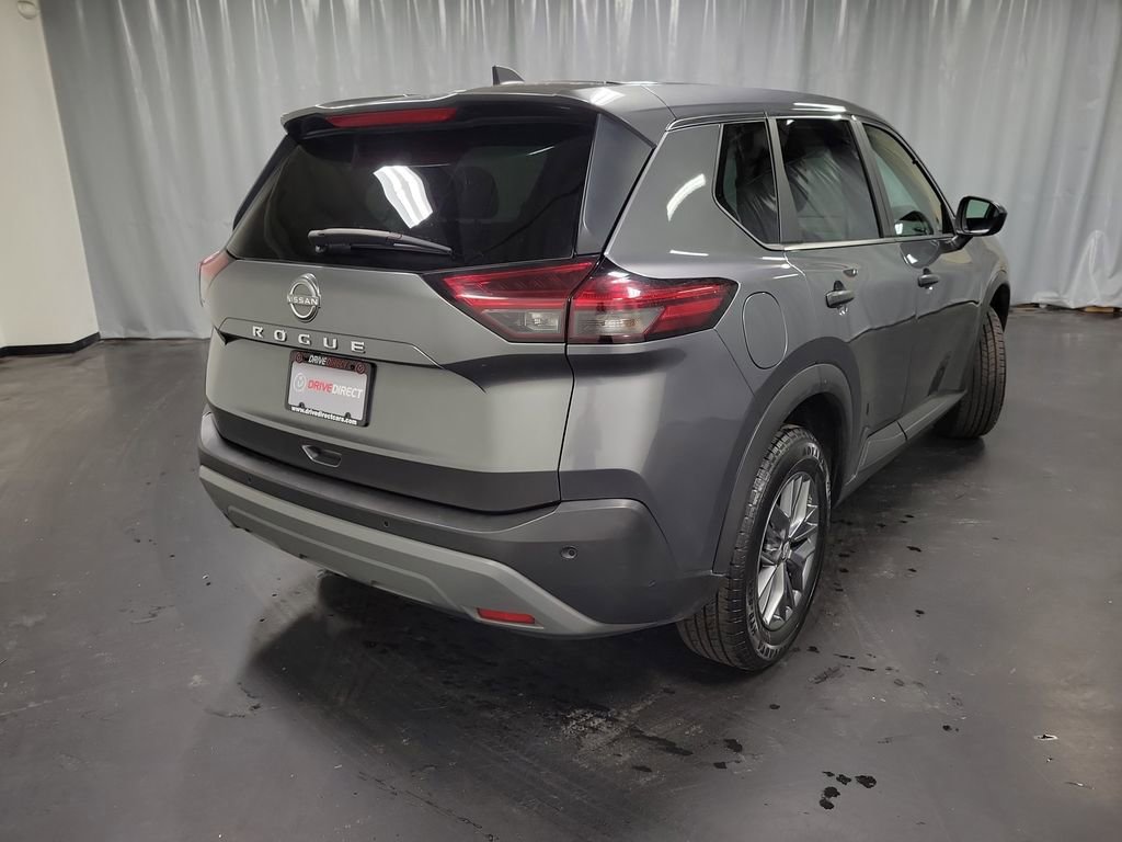 Used 2023 Nissan Rogue S image 8