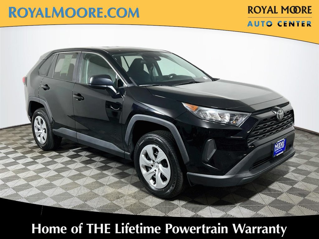 Certified 2022 Toyota RAV4 LE AWD/4WD image 1