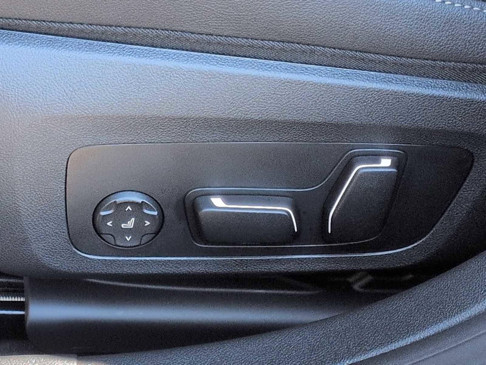 Used 2025 BMW i4 xDrive40i w/ M Sport Package image 18