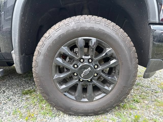 Used 2026 Chevrolet Silverado 2500 Custom w/ Custom Value Package AWD/4WD image 10