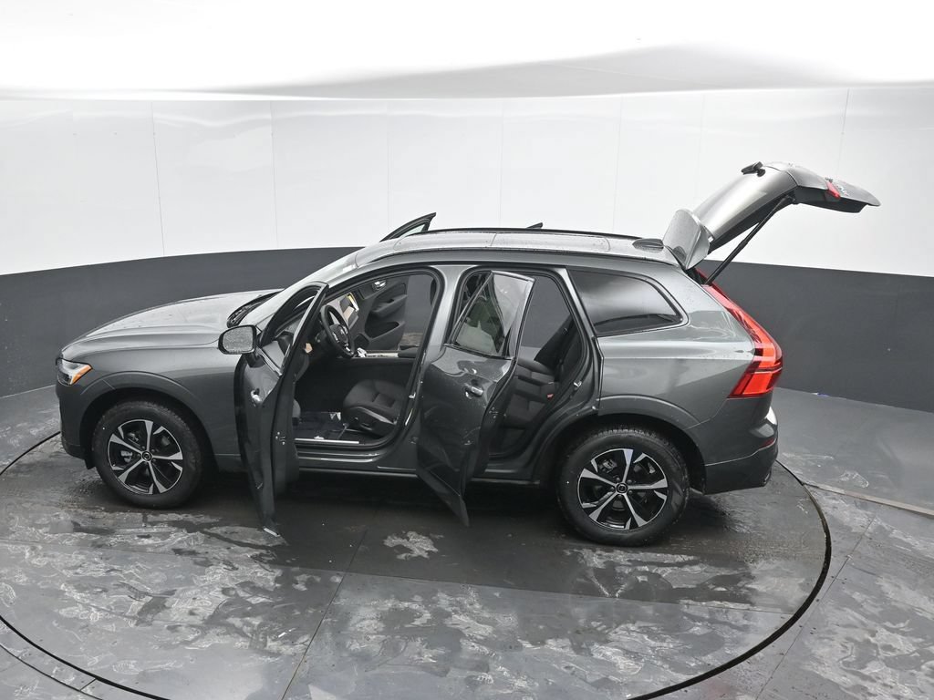 New 2026 Volvo XC60 B5 Core w/ Protection Package Premier AWD/4WD image 49