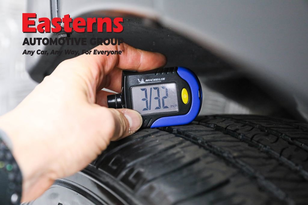 Used 2018 Toyota RAV4 Limited image 33