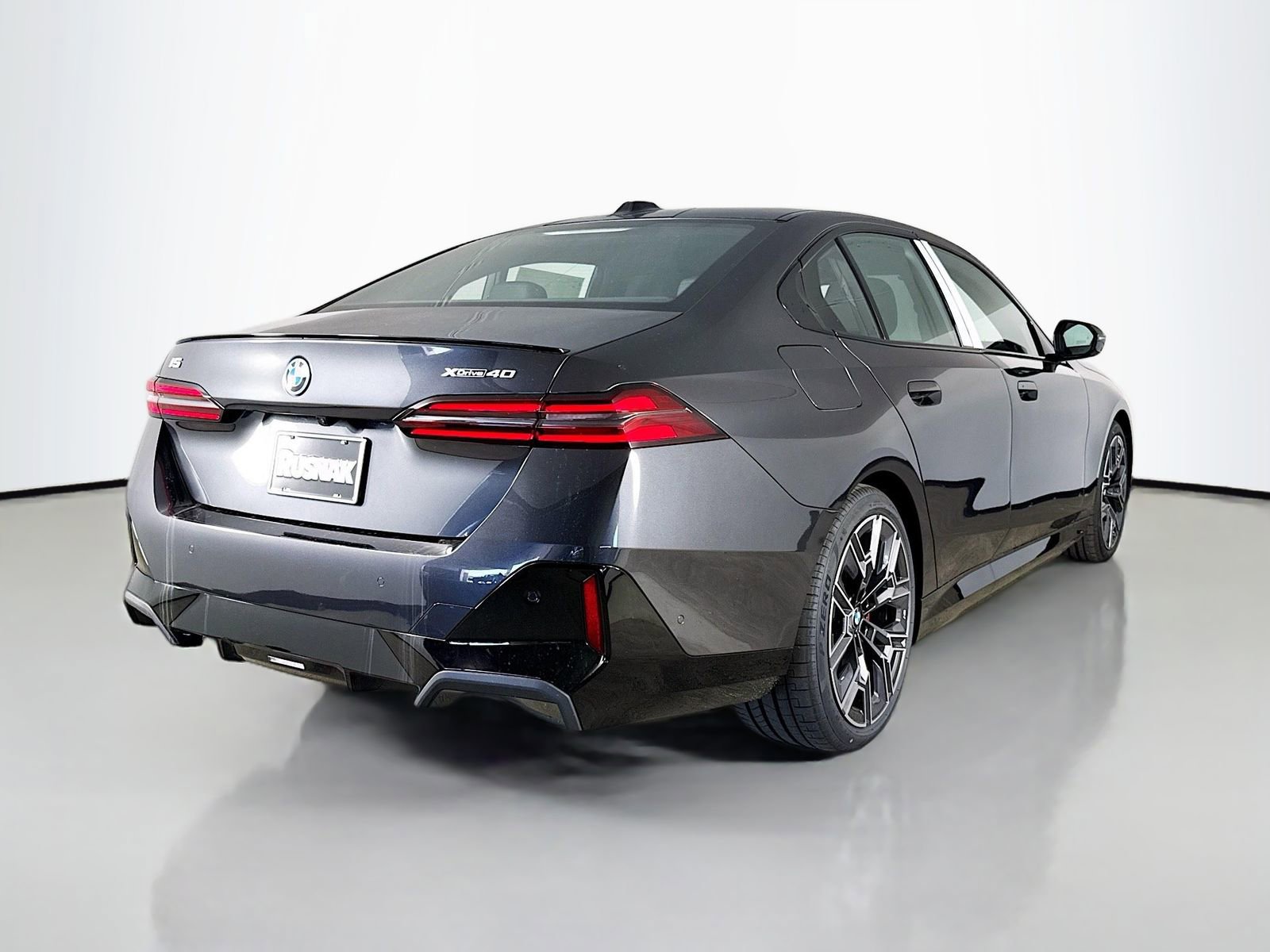 New 2026 BMW i5 eDrive40 w/ M Sport Package image 7