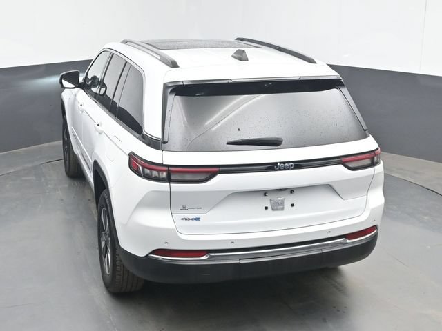 Used 2022 Jeep Grand Cherokee Limited 4xe w/ Luxury Tech Group II AWD/4WD image 37