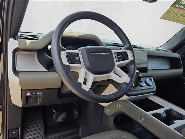 Used 2025 Land Rover Defender 110 S AWD/4WD image 10