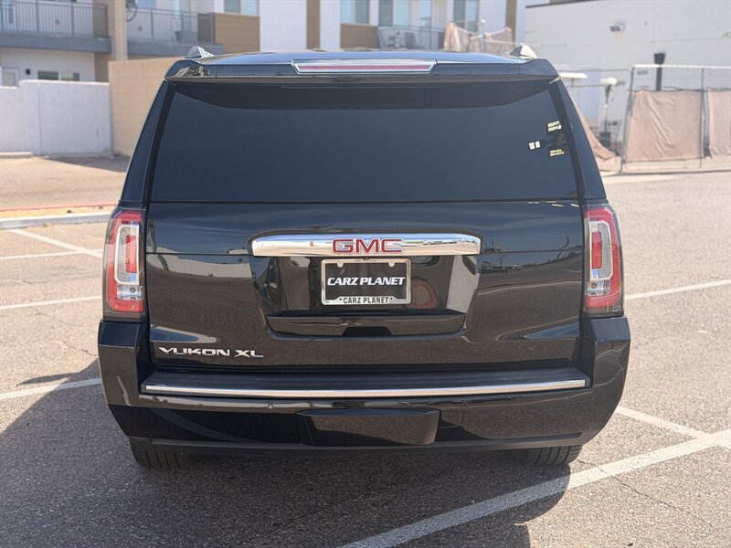 Used 2015 GMC Yukon XL Denali w/ Touring Package AWD/4WD image 4