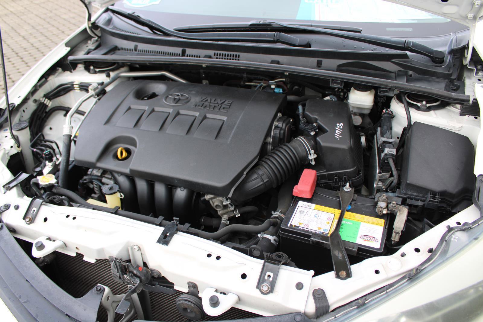 Used 2014 Toyota Corolla LE image 43