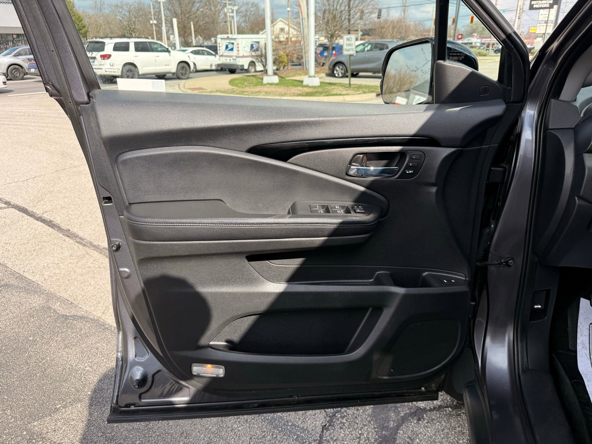 Used 2020 Honda Pilot Elite image 35