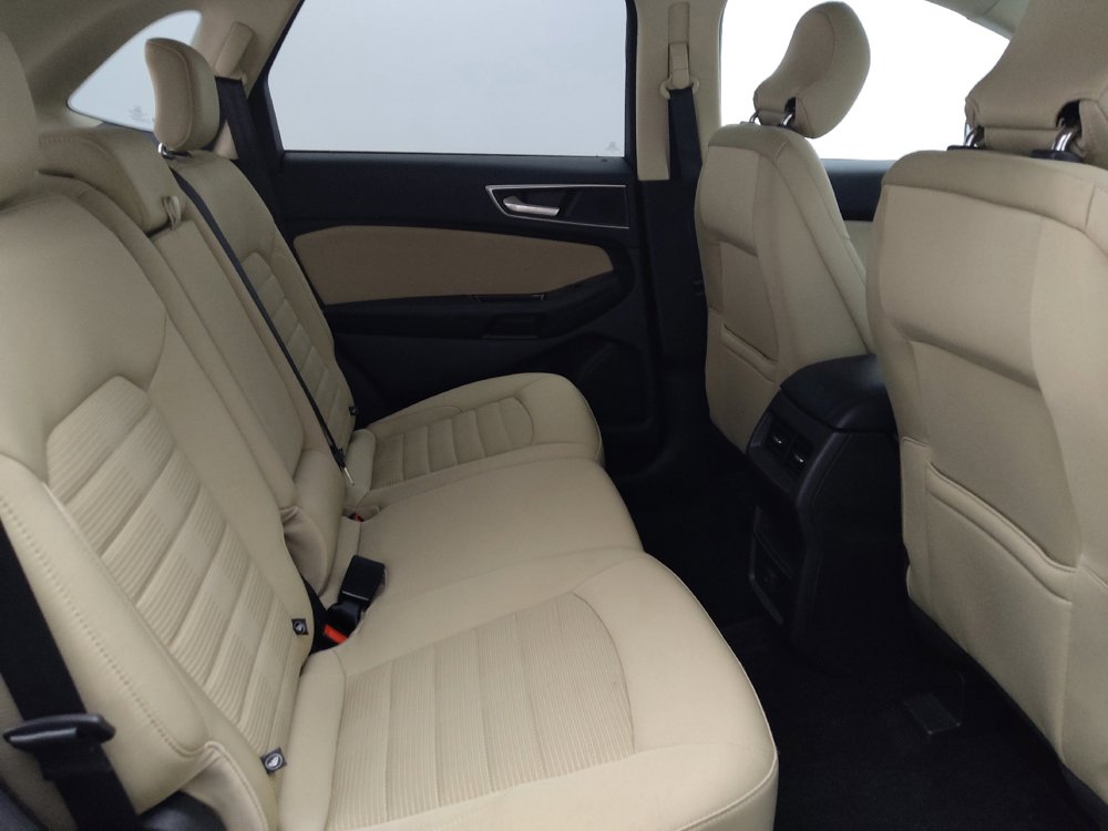 Used 2017 Ford Edge SEL FWD image 19