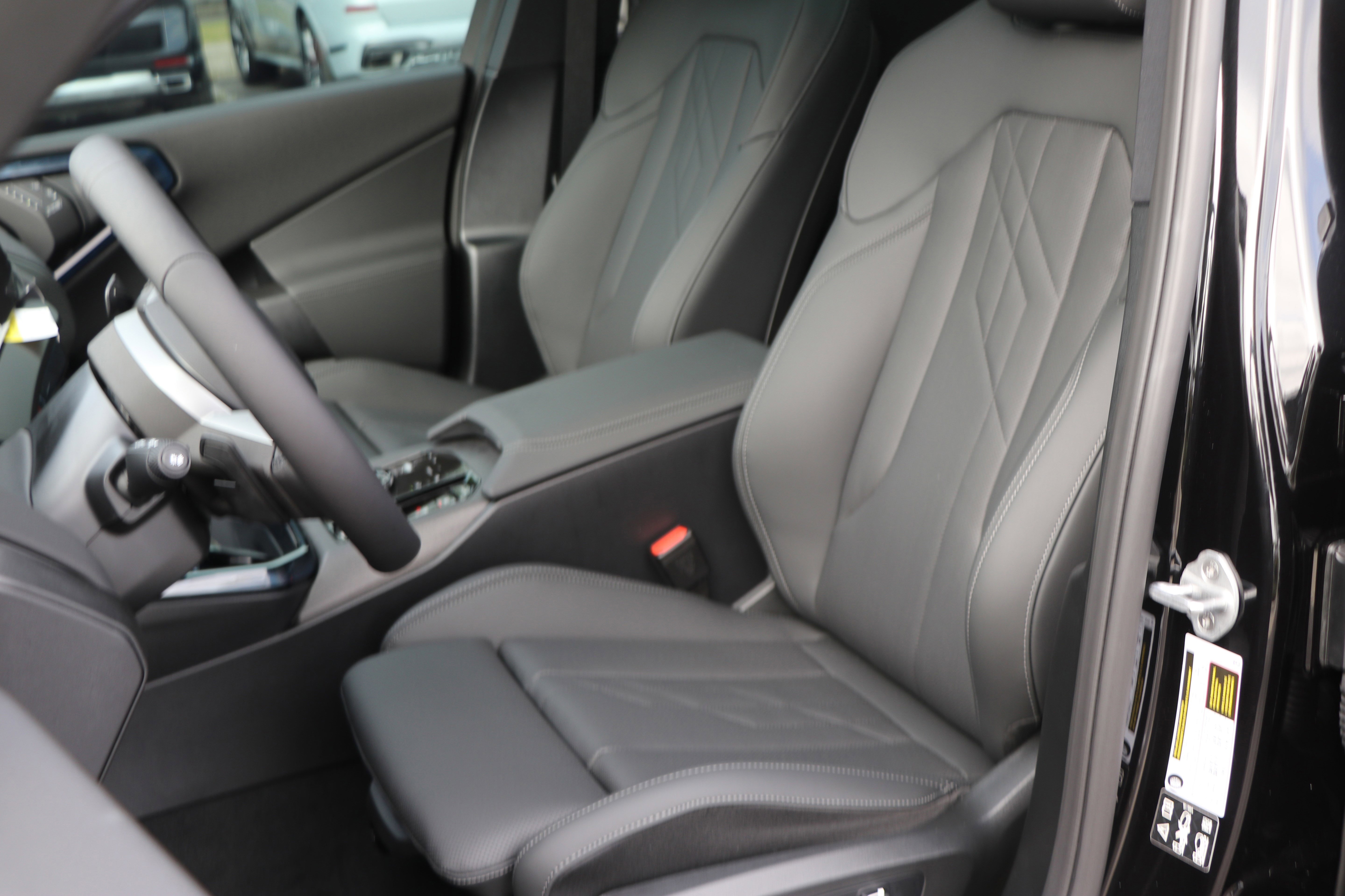 Certified 2025 BMW X3 xDrive30i w/ Premium Package image 10