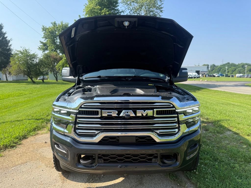 New 2026 RAM 5500 4x4 Crew Cab w/ Laramie Trim Package image 66