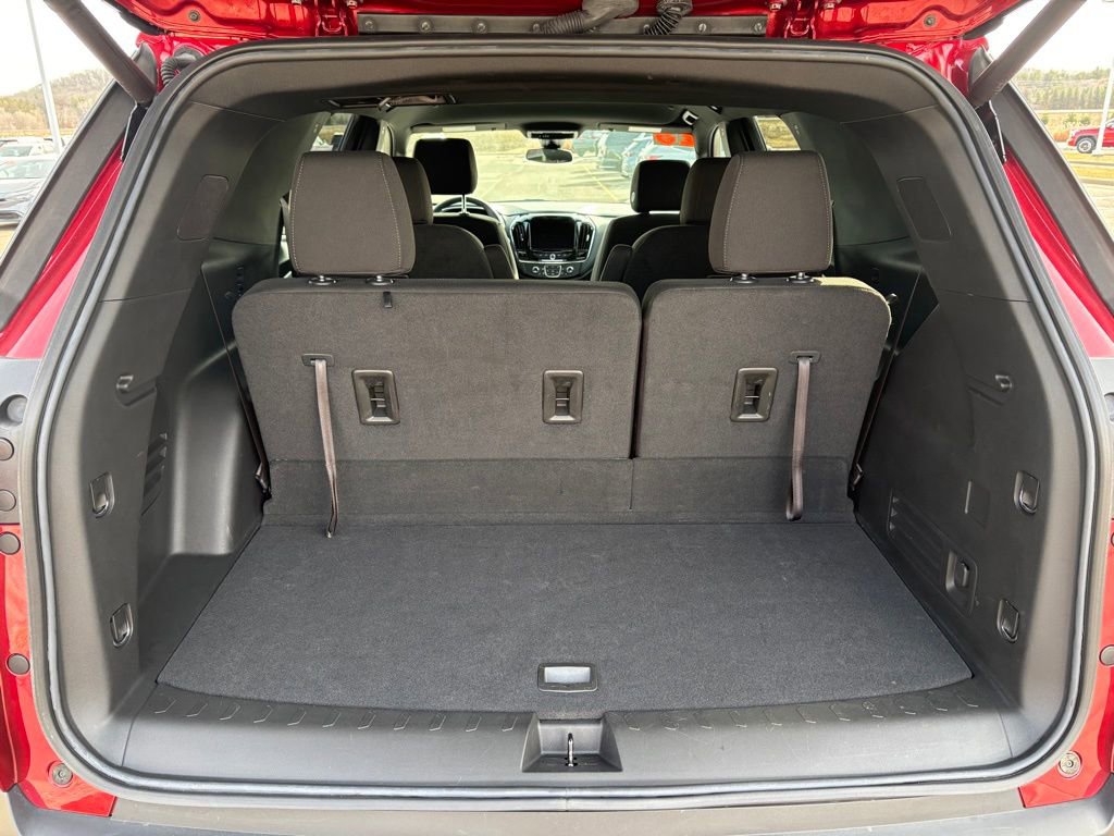 Used 2023 Chevrolet Traverse LT image 5
