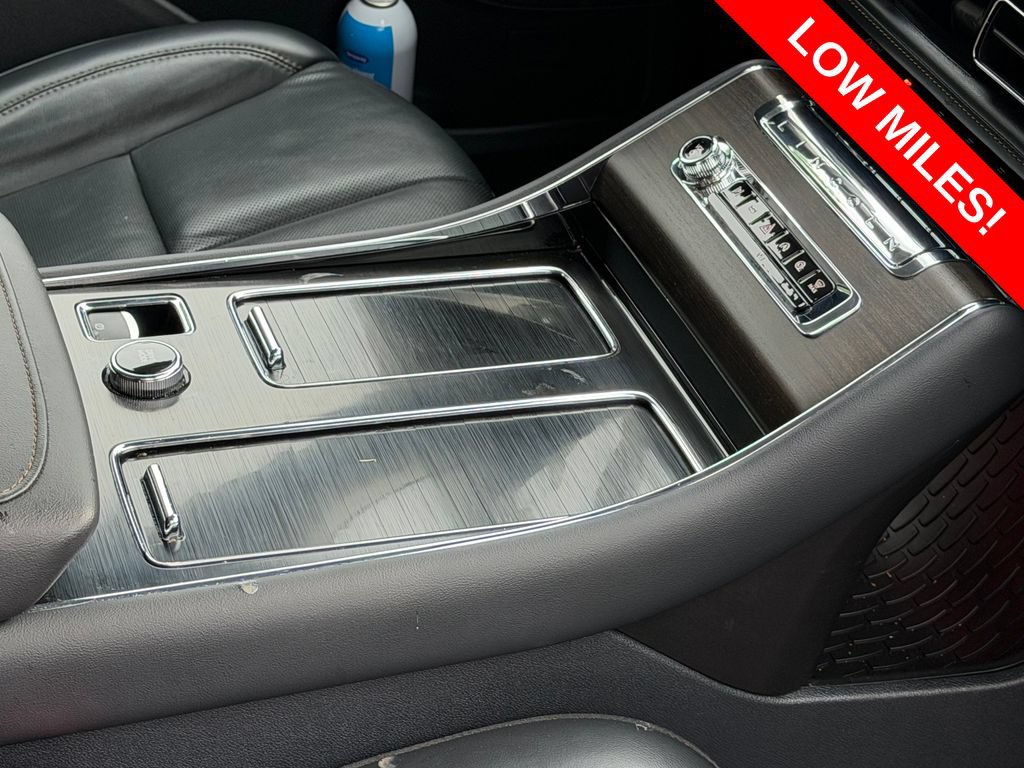 Used 2025 Lincoln Aviator Reserve AWD/4WD image 21
