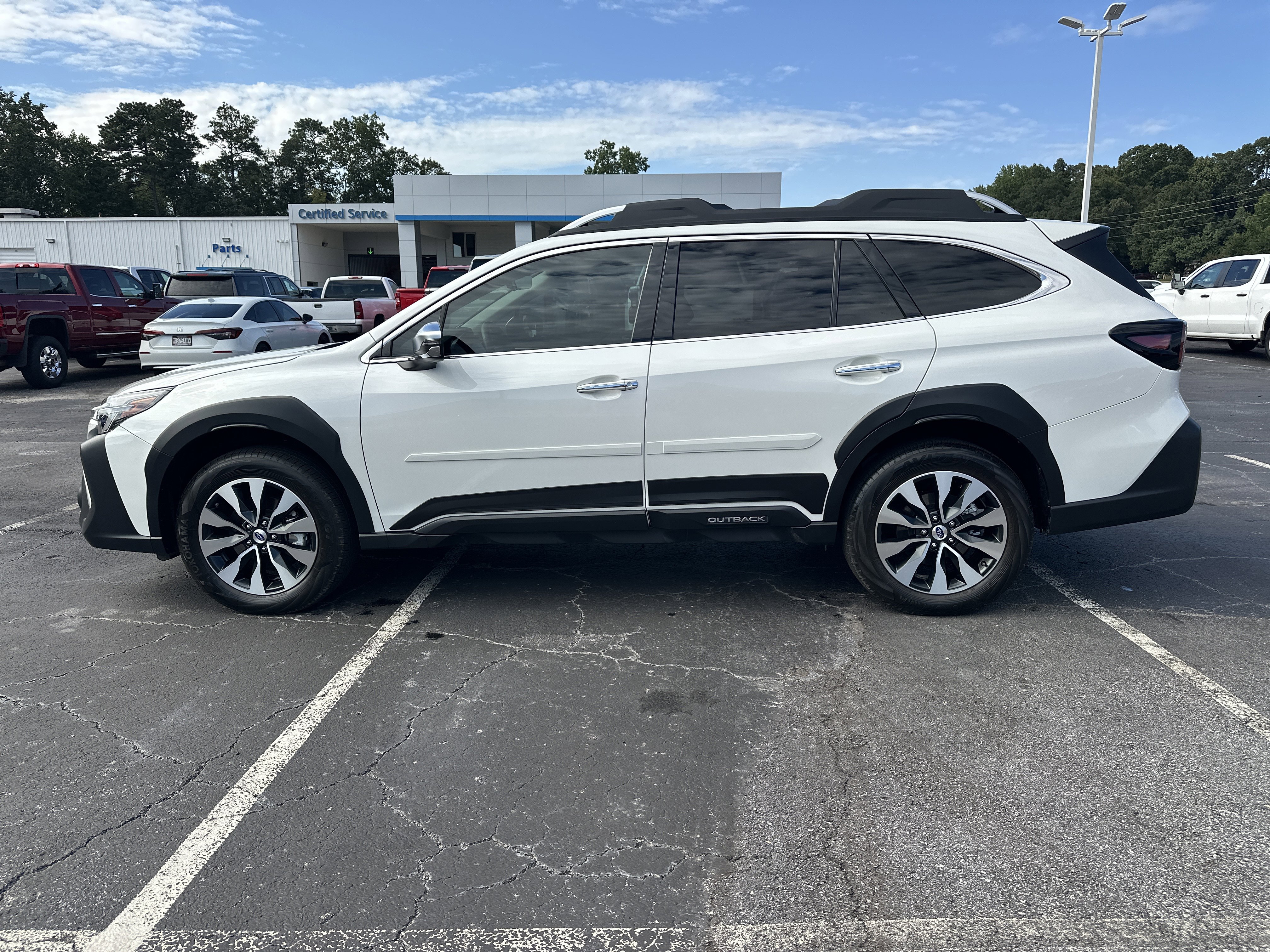 Used 2025 Subaru Outback Touring XT image 5