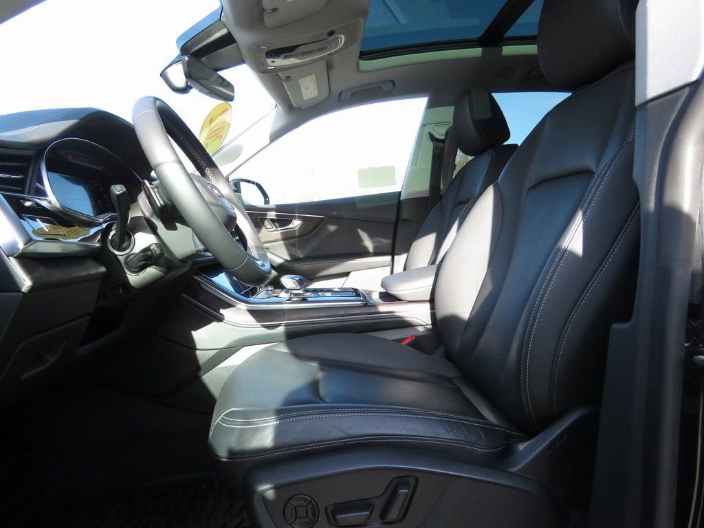 Used 2022 Audi Q8 Prestige image 10