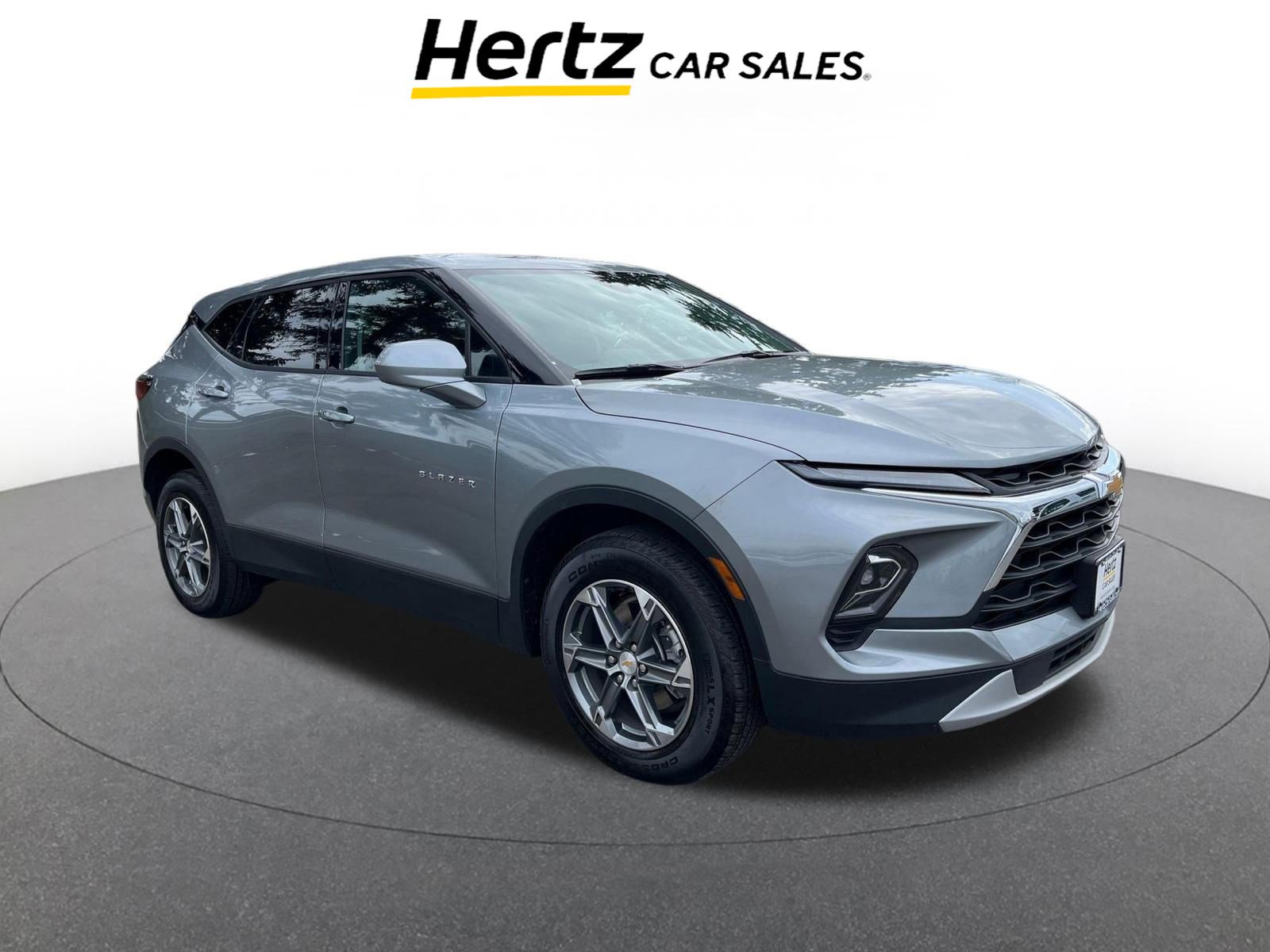 Used 2025 Chevrolet Blazer LT image 1