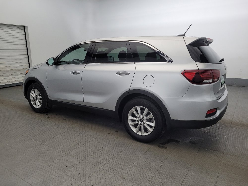 Used 2019 Kia Sorento LX image 3