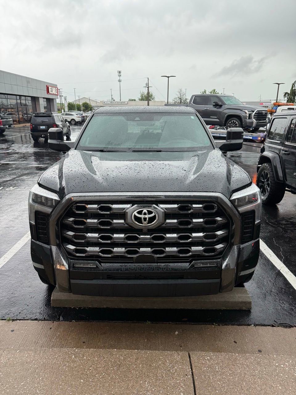 Used 2023 Toyota Tundra Platinum AWD/4WD image 3