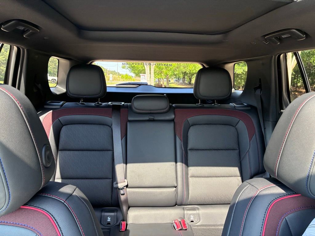 New 2026 Chevrolet Equinox RS w/ Convenience Package III FWD image 35