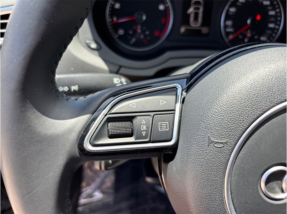 Used 2017 Audi Q3 2.0T Premium w/ Convenience Package AWD/4WD image 23