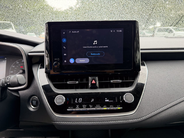 Used 2025 Toyota Corolla Hatchback FWD image 13