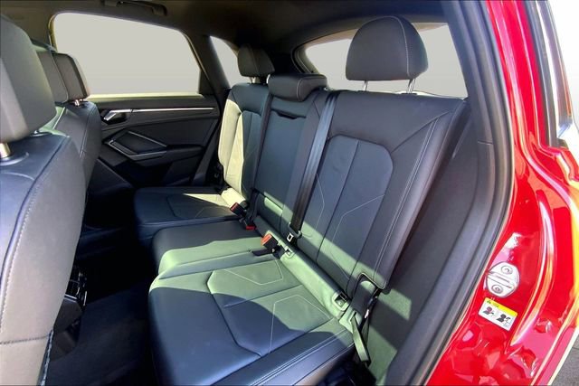 Used 2023 Audi Q3 2.0T Premium Plus w/ Premium Plus Package image 18