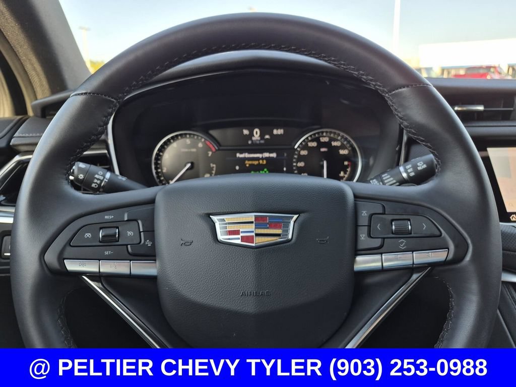 Used 2025 Cadillac XT6 Luxury FWD image 22