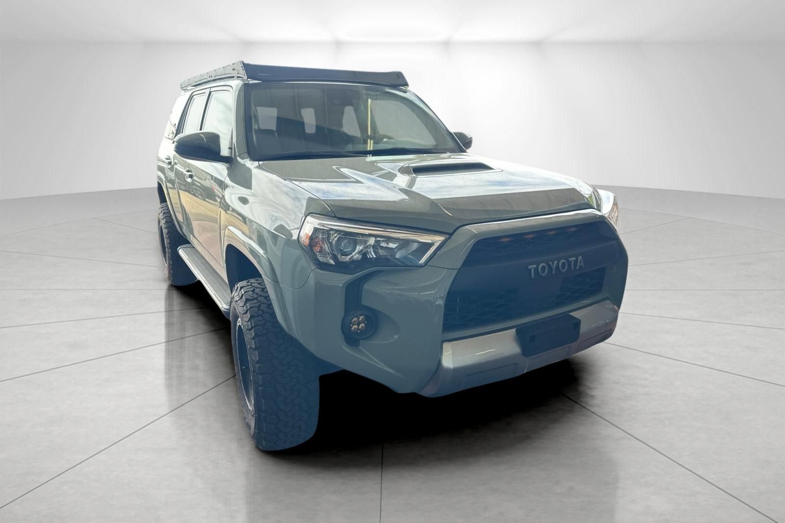 Used 2023 Toyota 4Runner TRD Off-Road AWD/4WD image 1