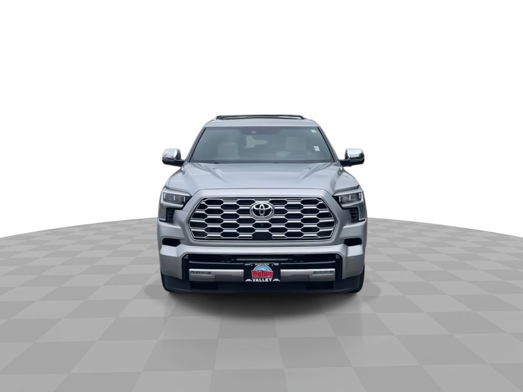 Used 2025 Toyota Sequoia Capstone image 3