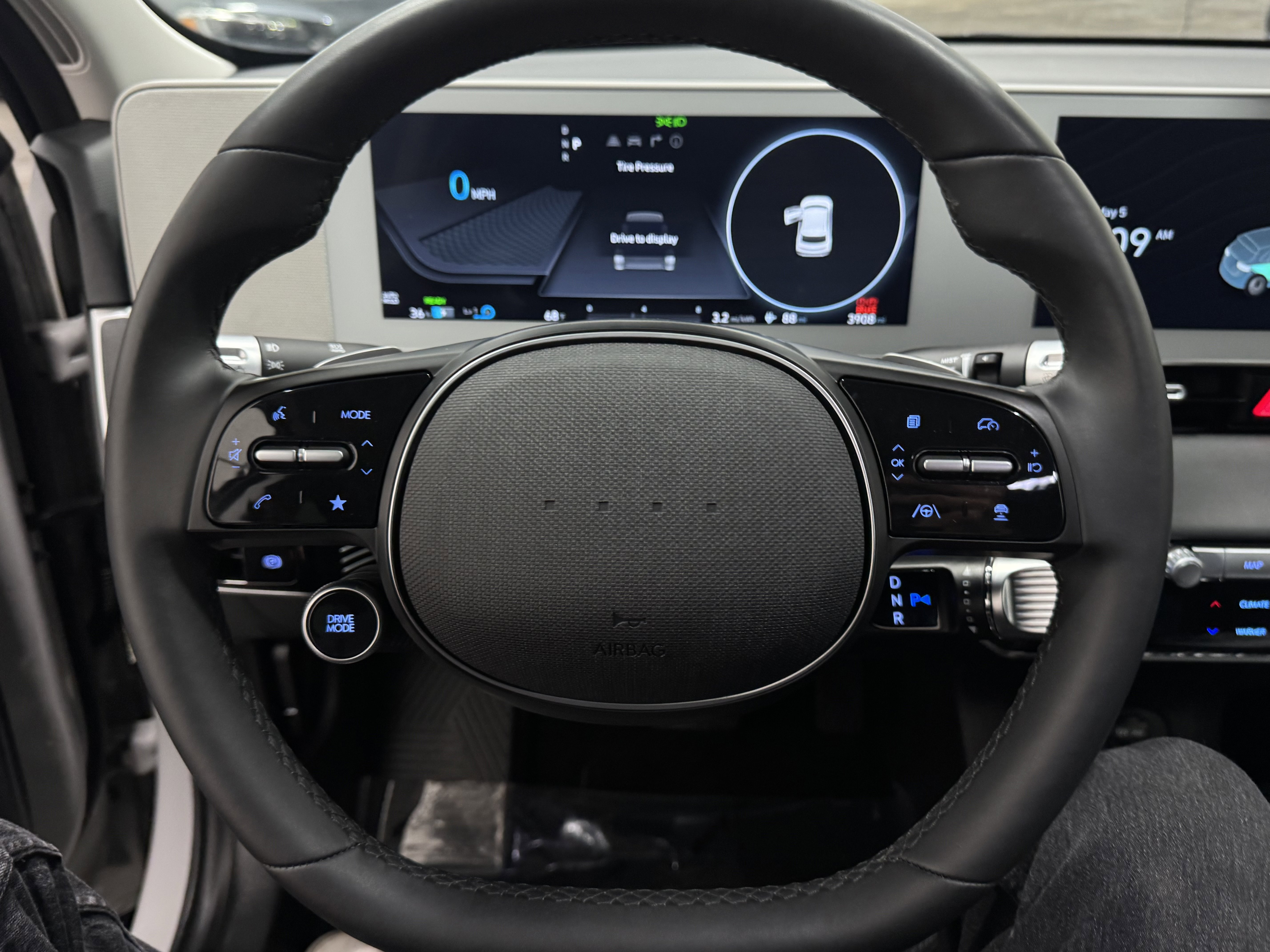 Used 2024 Hyundai Ioniq 5 SEL image 21