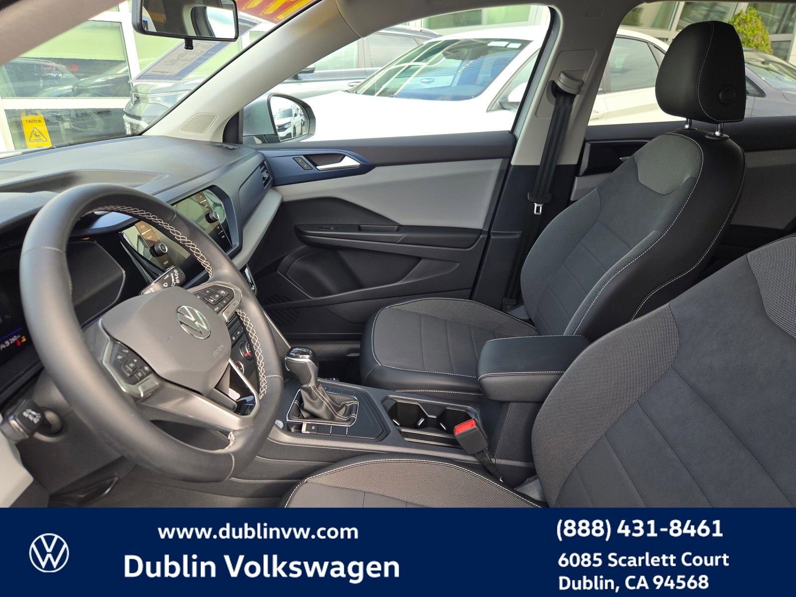 Certified 2022 Volkswagen Taos SE image 24