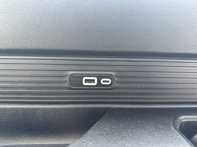 Used 2025 Jeep Wagoneer 4WD w/ Premium Group I image 32