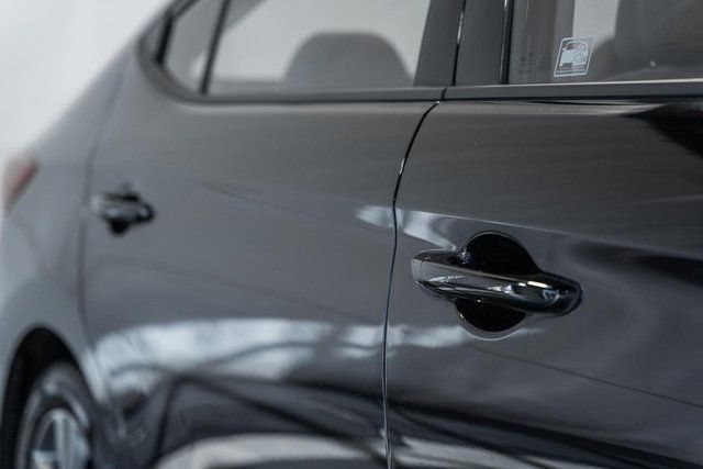 Used 2017 Hyundai Elantra SE image 9