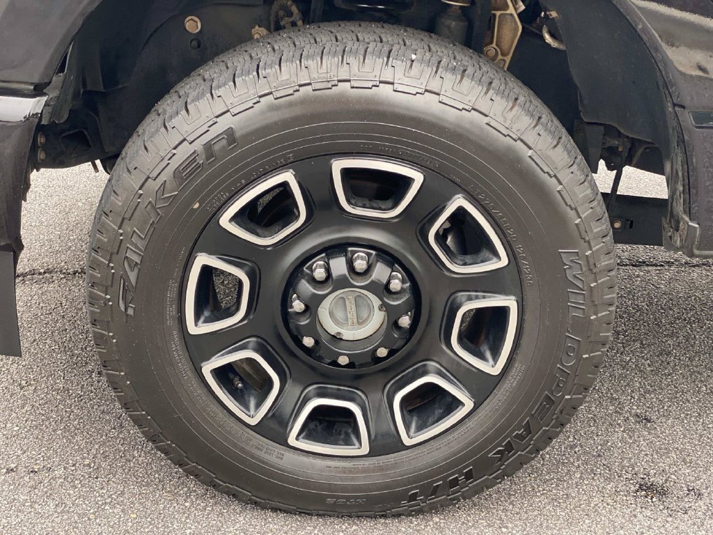 Certified 2024 Ford F350 Platinum AWD/4WD image 10