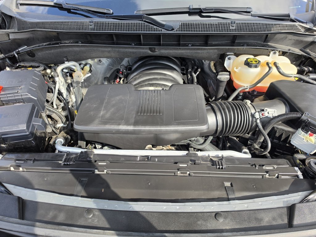 Used 2025 Chevrolet Tahoe LT RWD image 30