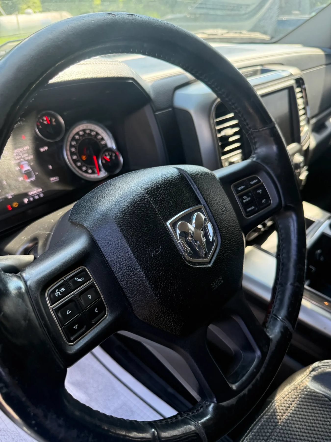 Used 2014 RAM 1500 Sport w/ Remote Start & Security Group AWD/4WD image 21
