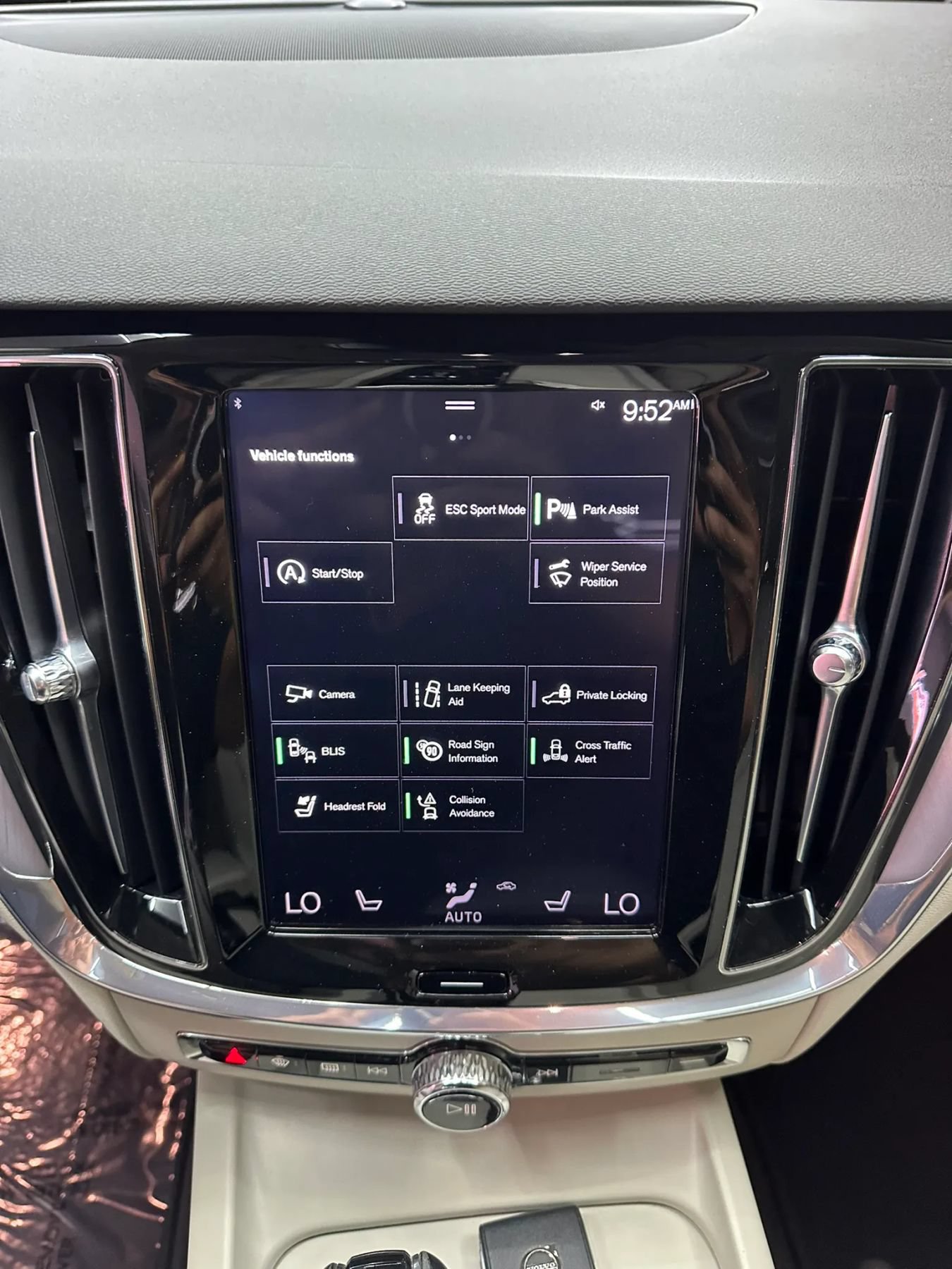 Used 2020 Volvo S60 T5 Momentum w/ Protection Package Premier FWD image 20