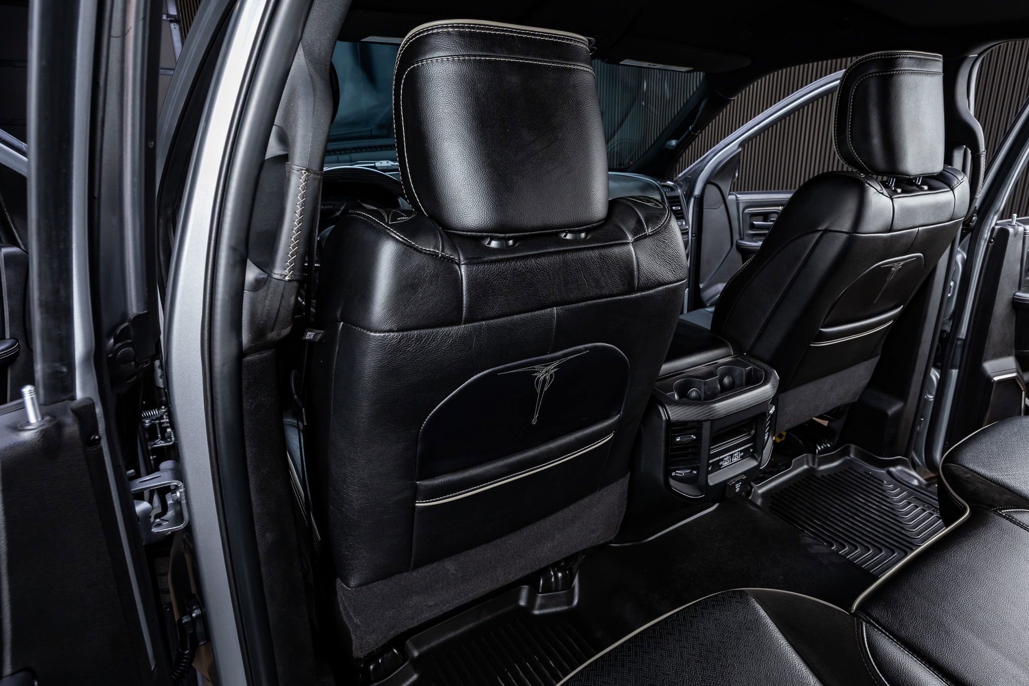 Used 2022 RAM 3500 Limited w/ Night Edition image 29