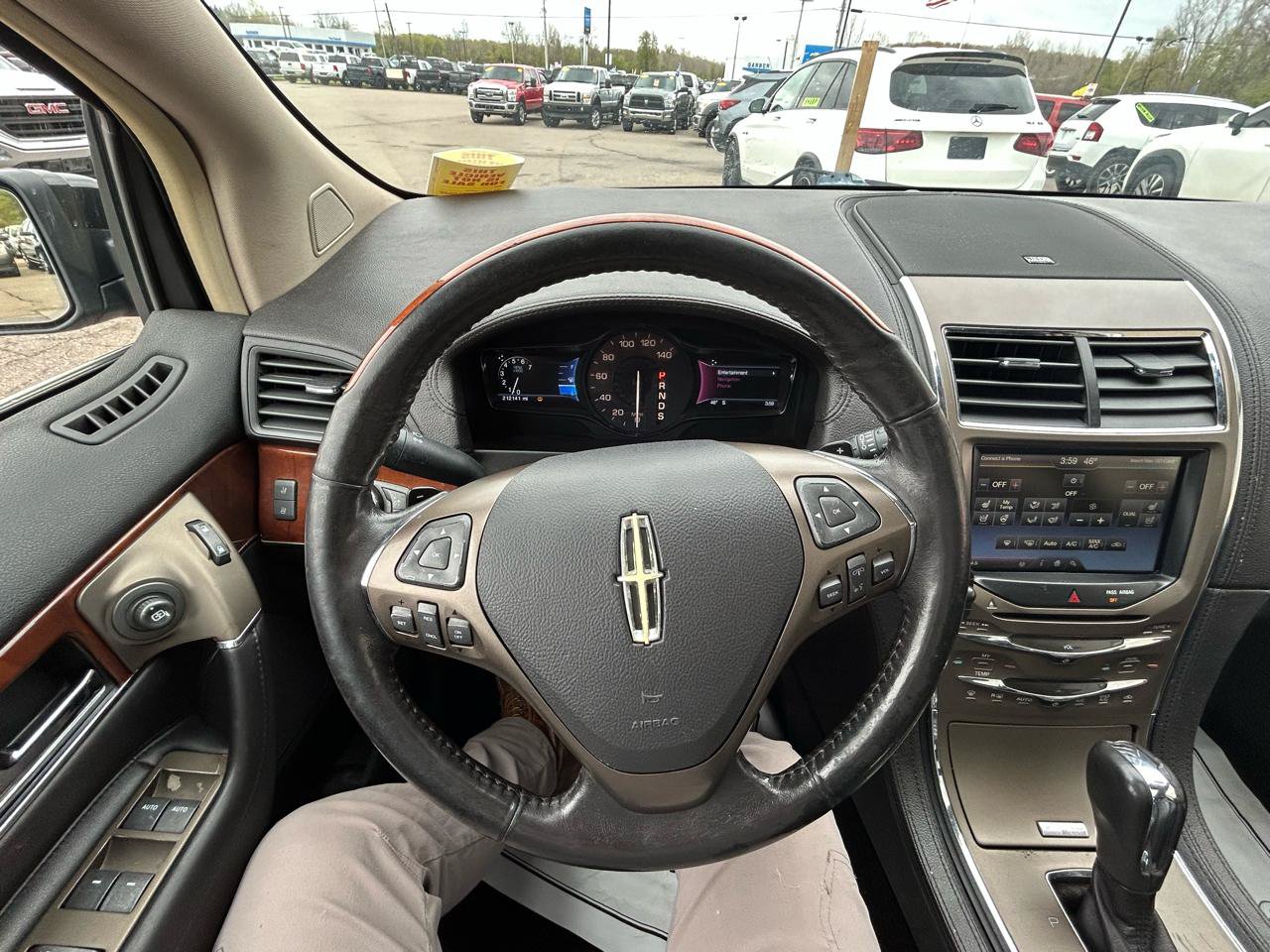 Used 2014 Lincoln MKX AWD w/ Equipment Group 101A image 32