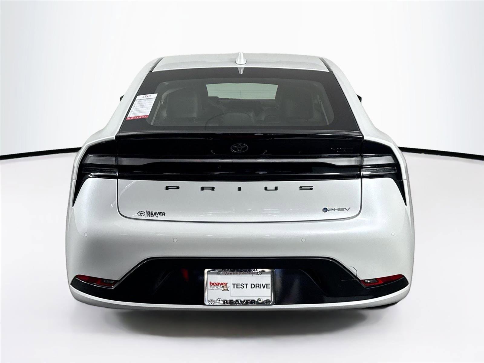 Used 2025 Toyota Prius Plug-In Hybrid image 11