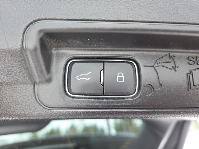 Used 2021 Ford Explorer Platinum w/ Equipment Group 601A image 46