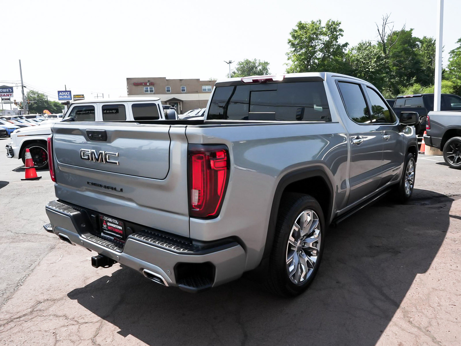 Used 2024 GMC Sierra 1500 Denali AWD/4WD image 6