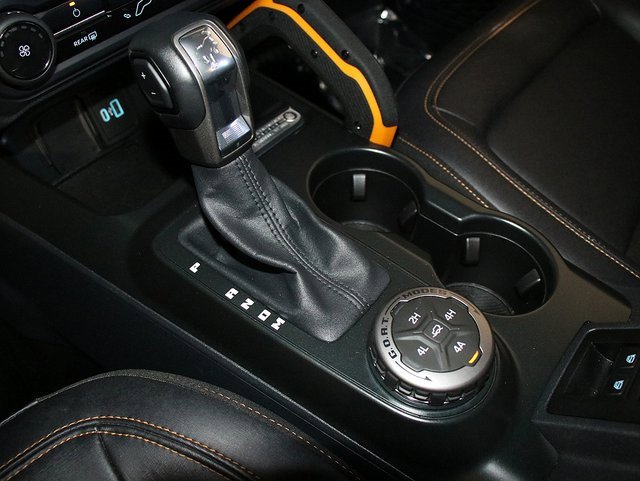 Used 2024 Ford Bronco Badlands image 21