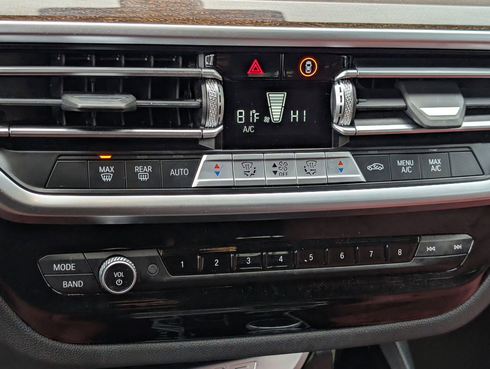 Used 2024 BMW X3 xDrive30i w/ Convenience Package w/ZPA image 25