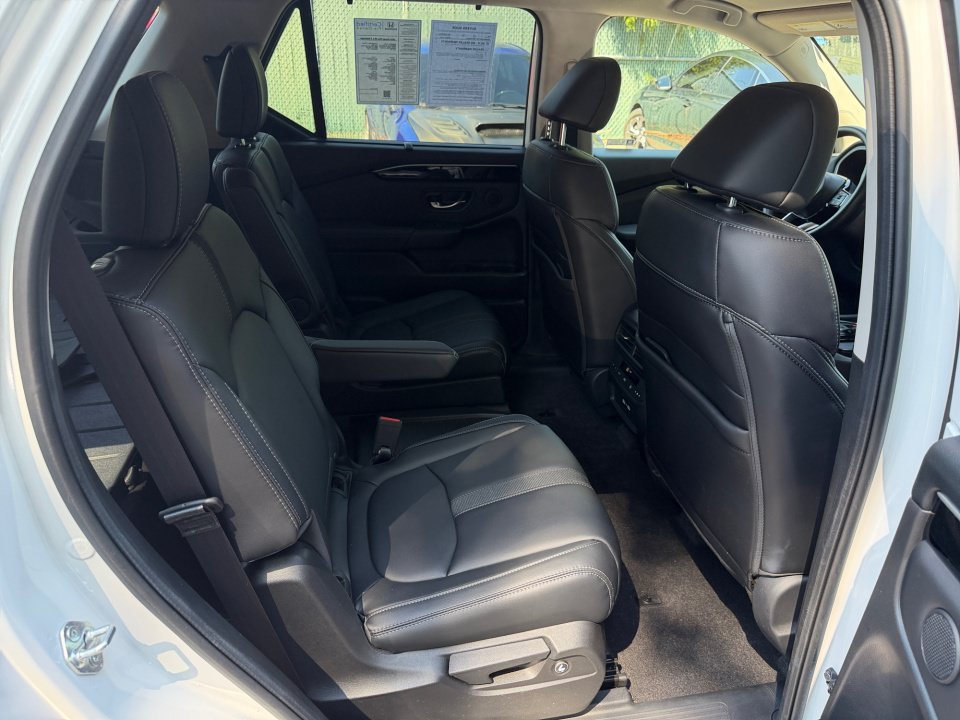 Certified 2023 Honda Pilot EX-L image 33