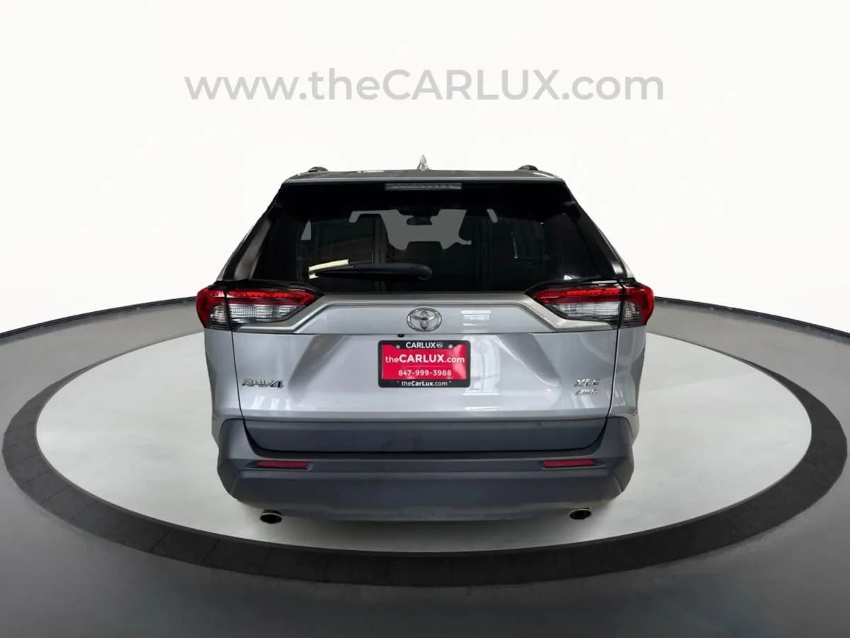 Used 2022 Toyota RAV4 XLE image 6