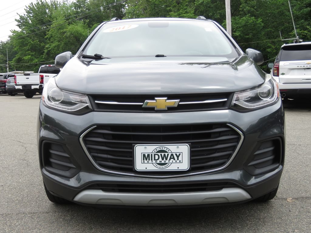 Used 2017 Chevrolet Trax LT w/ LT Convenience Package AWD/4WD image 2