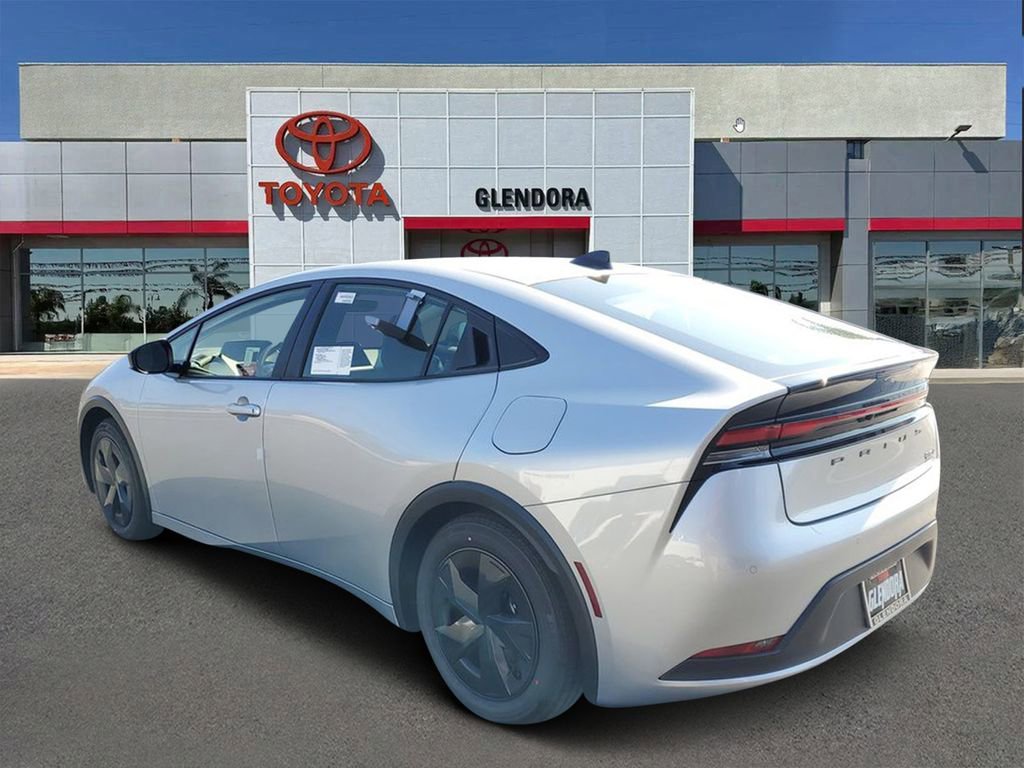 New 2026 Toyota Prius LE FWD image 5